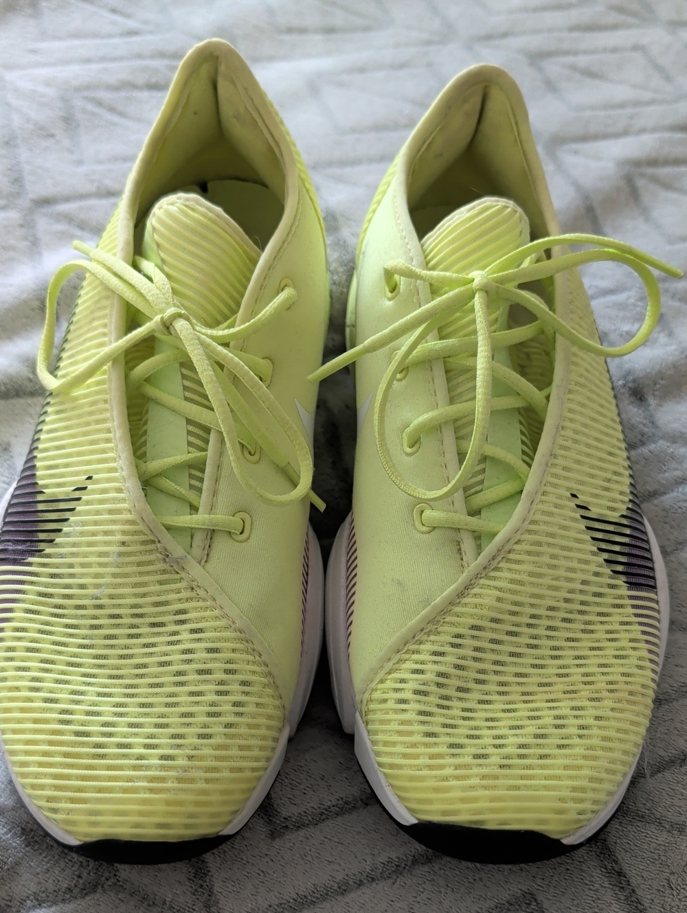 Nike Women's Neon Yellow Athletic Running Sneakers